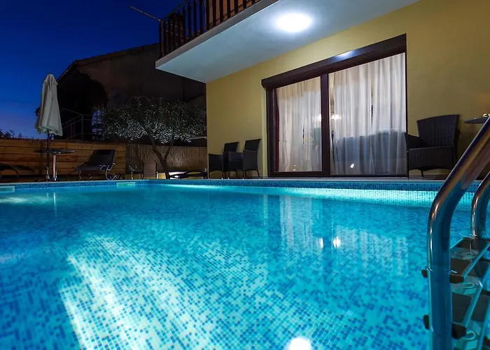 Appartamento Pool Julia