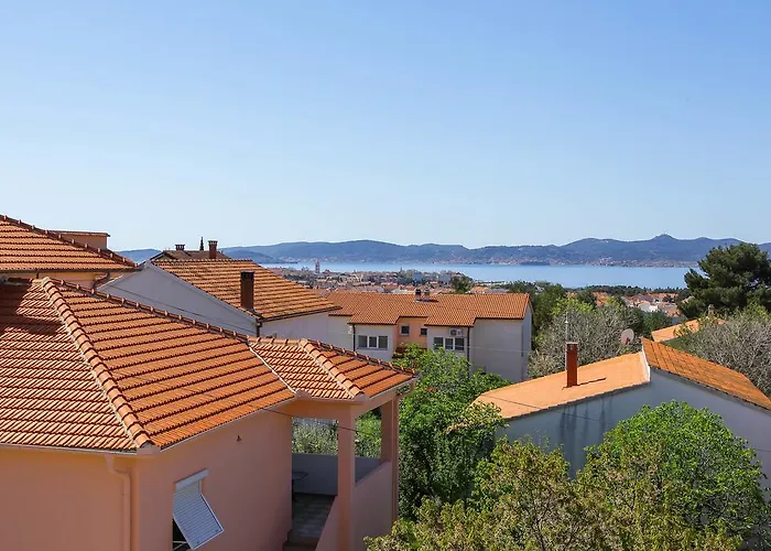 Appartamento Pool Julia *