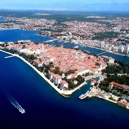 Appartamento Pool Julia *